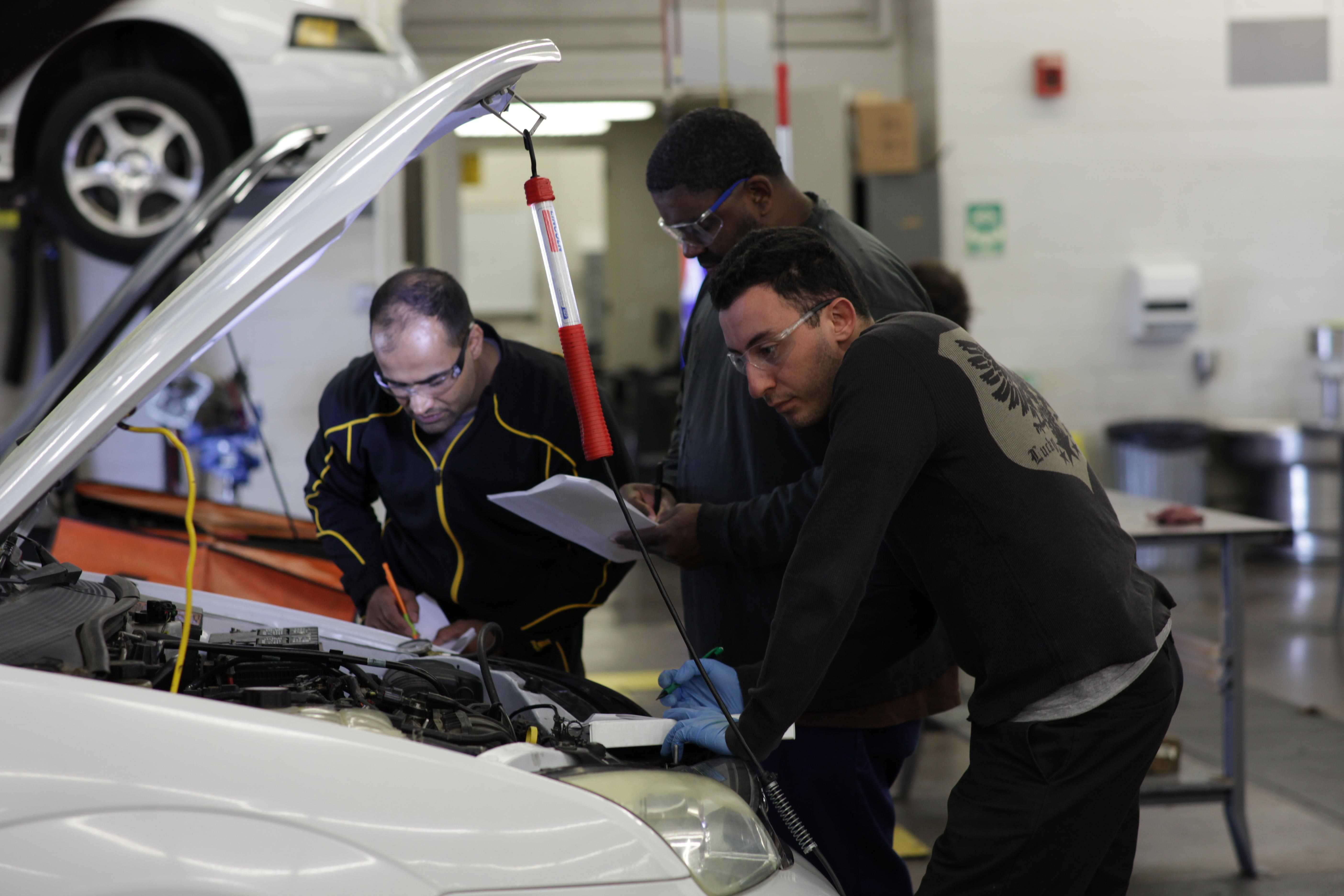 Ford ASSET program provides students with hands-on training